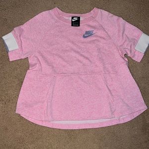 Nike Top with kangaroo pocket